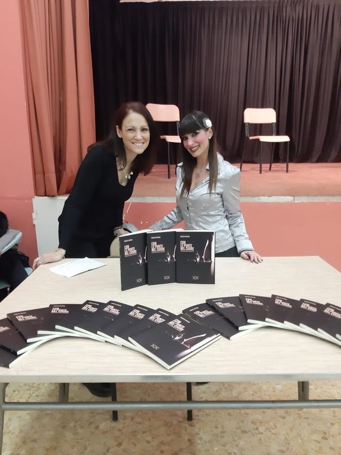 Da sinistra, Roberta Fontana e Luana Catania Da sinistra, Roberta Fontana e Luana Catania