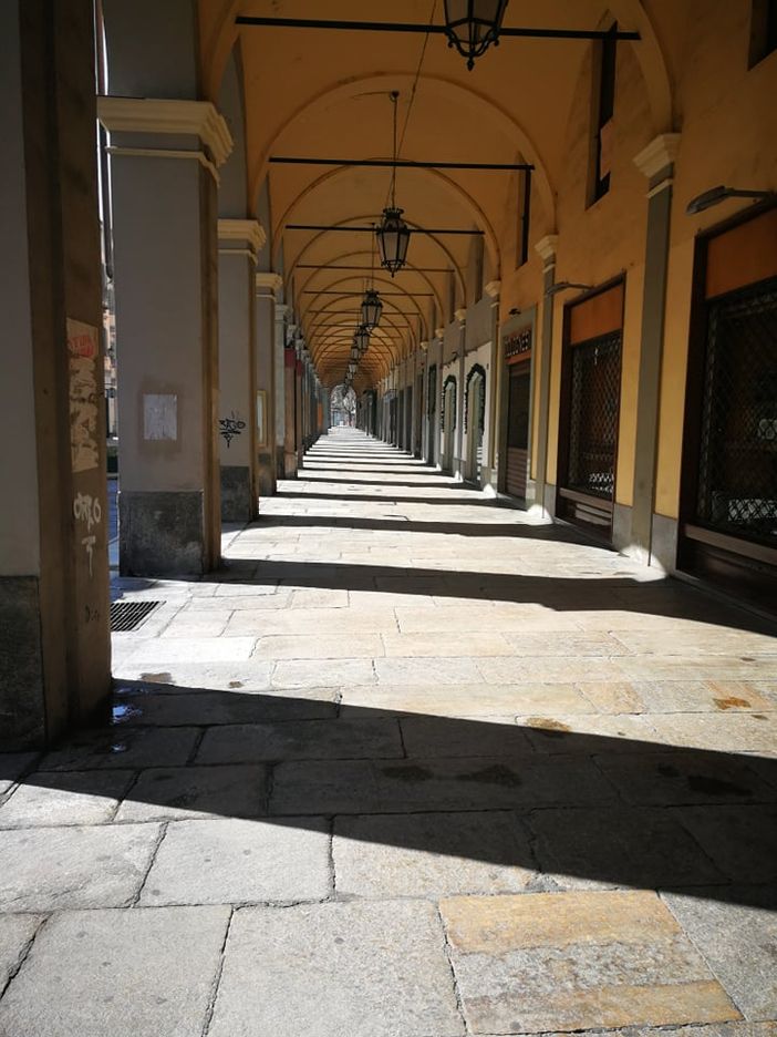 Paghi in anticipo e ritiri alla riapertura: nel Pinerolese si può aiutare un negozio adottandolo Paghi in anticipo e ritiri alla riapertura: nel Pinerolese si può aiutare un negozio adottandolo