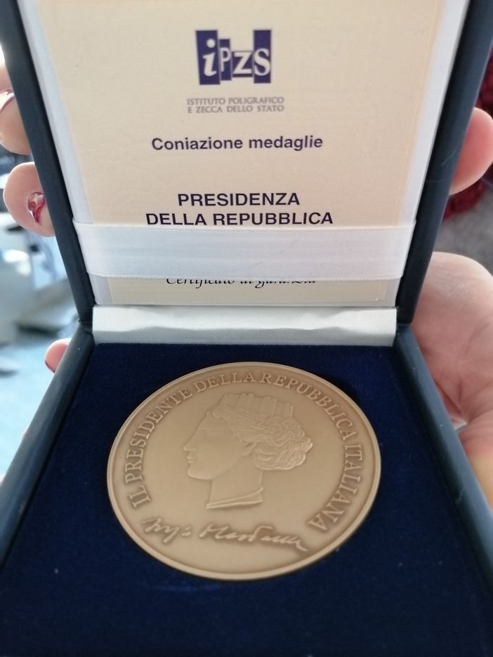 Mezzenile, una medaglia del Capo dello Stato per la celebrazione delle Lingue madri Mezzenile, una medaglia del Capo dello Stato per la celebrazione delle Lingue madri
