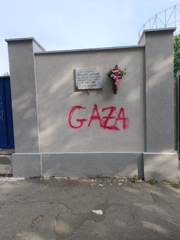 Ancora un atto vandalico ai danni della targa del maresciallo Berardi