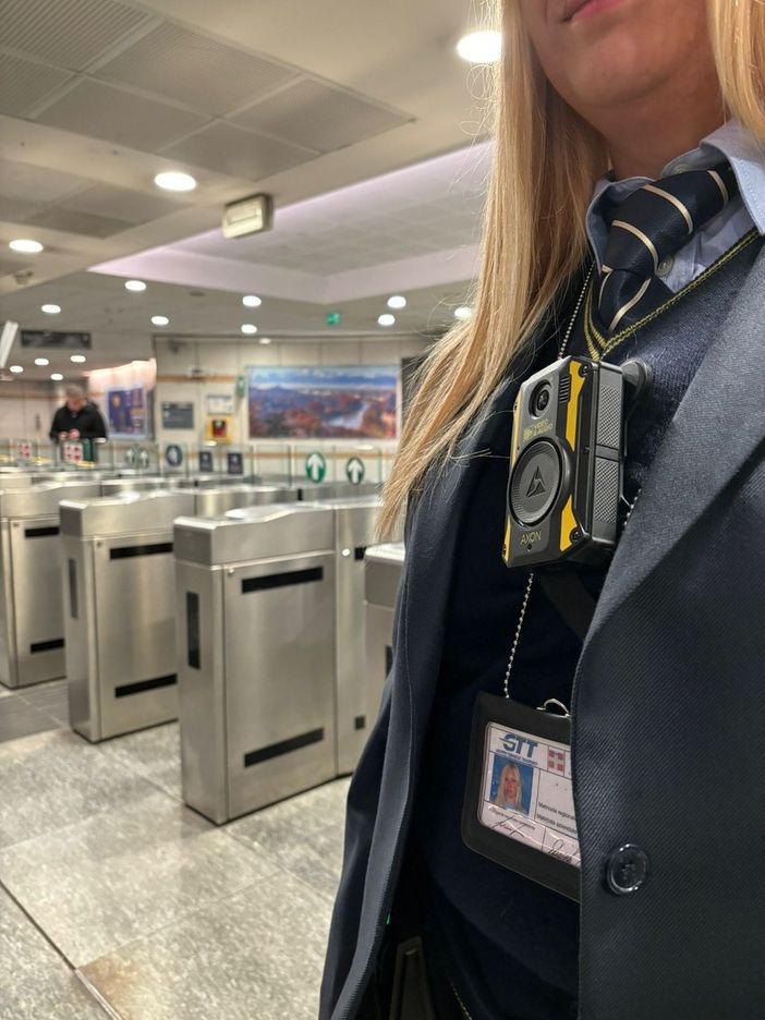 Minacciati con una pistola (finta), arrivano le body per i controllori bus Minacciati con una pistola (finta), arrivano le body per i controllori bus