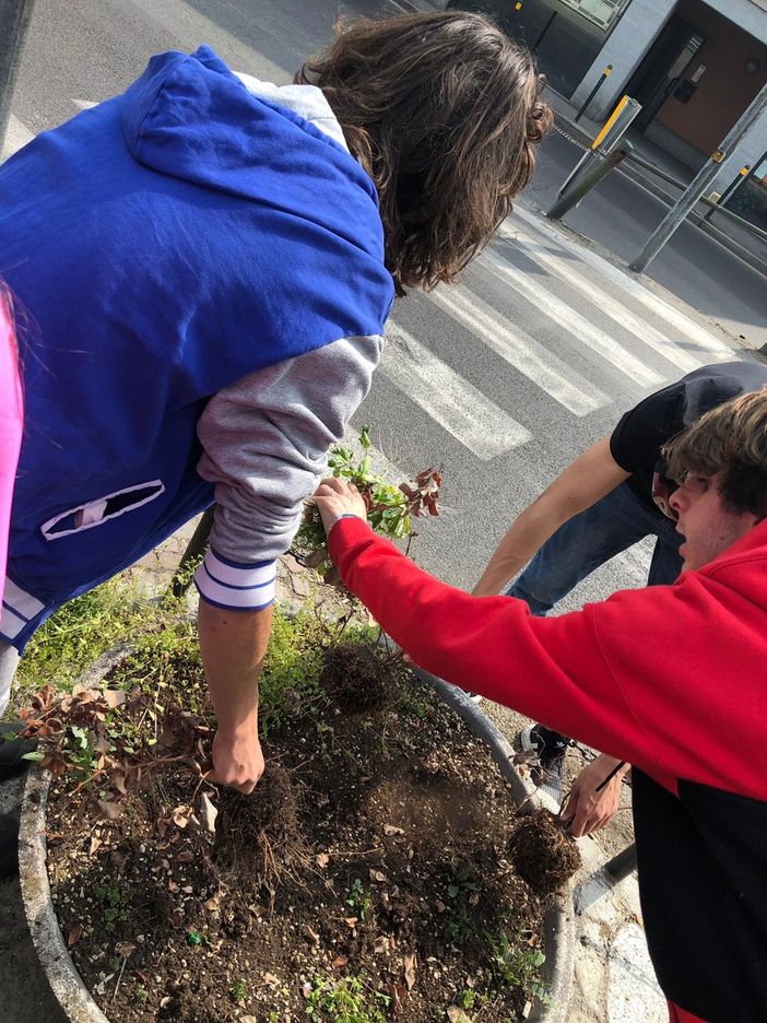 Moncalieri, scuole e giovani impegnati a mantenere viva la memoria della Resistenza Moncalieri, scuole e giovani impegnati a mantenere viva la memoria della Resistenza