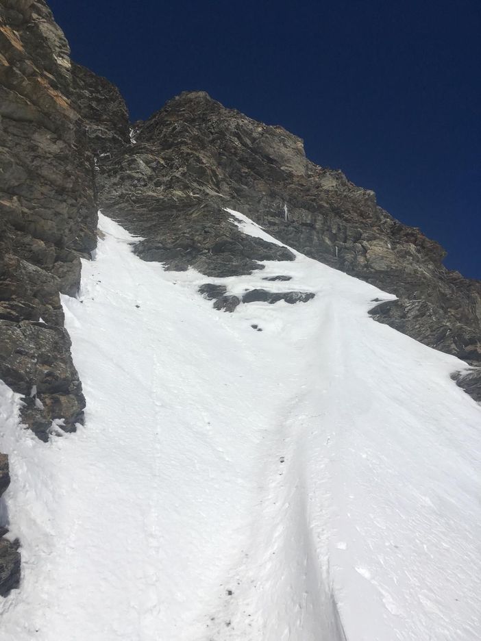 Il corpo di un alpinista recuperato sotto la punta del Monte Muret, nei pressi del Rocciamelone Il corpo di un alpinista recuperato sotto la punta del Monte Muret, nei pressi del Rocciamelone