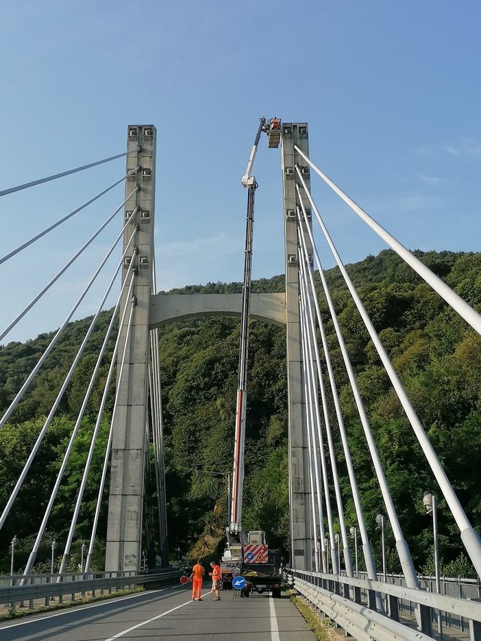 Nuova illuminazione per il ponte strallato sul Sangone