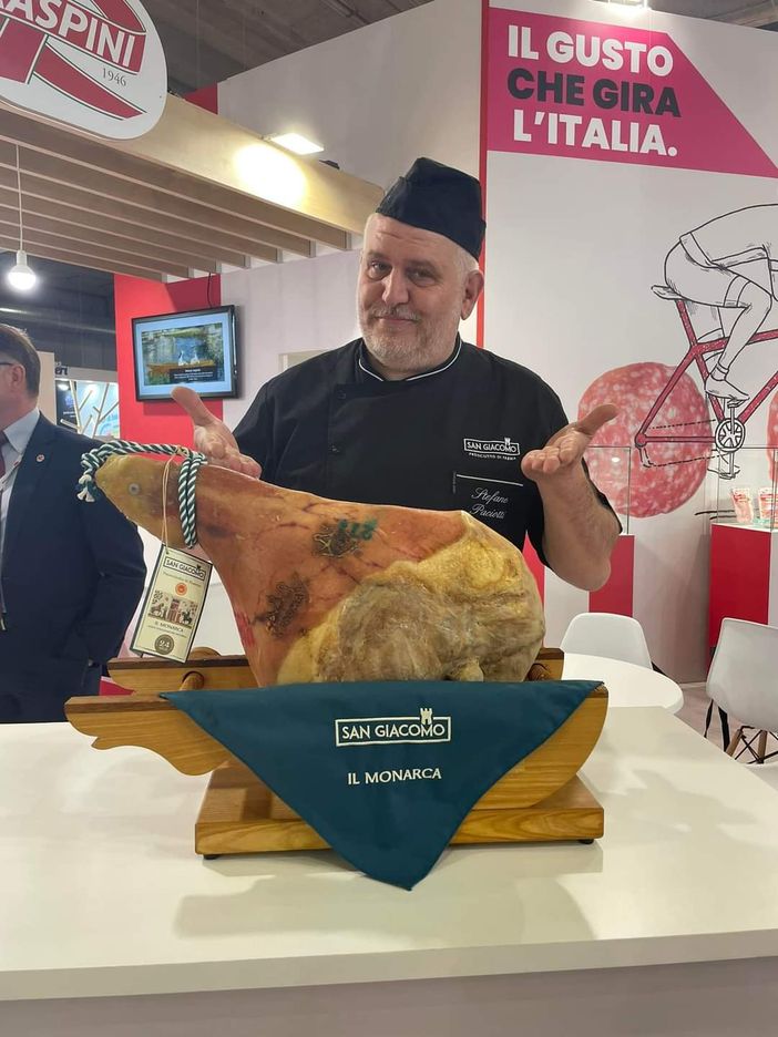 Raspini S.p.A. è a Terra Madre Salone del Gusto Raspini S.p.A. è a Terra Madre Salone del Gusto