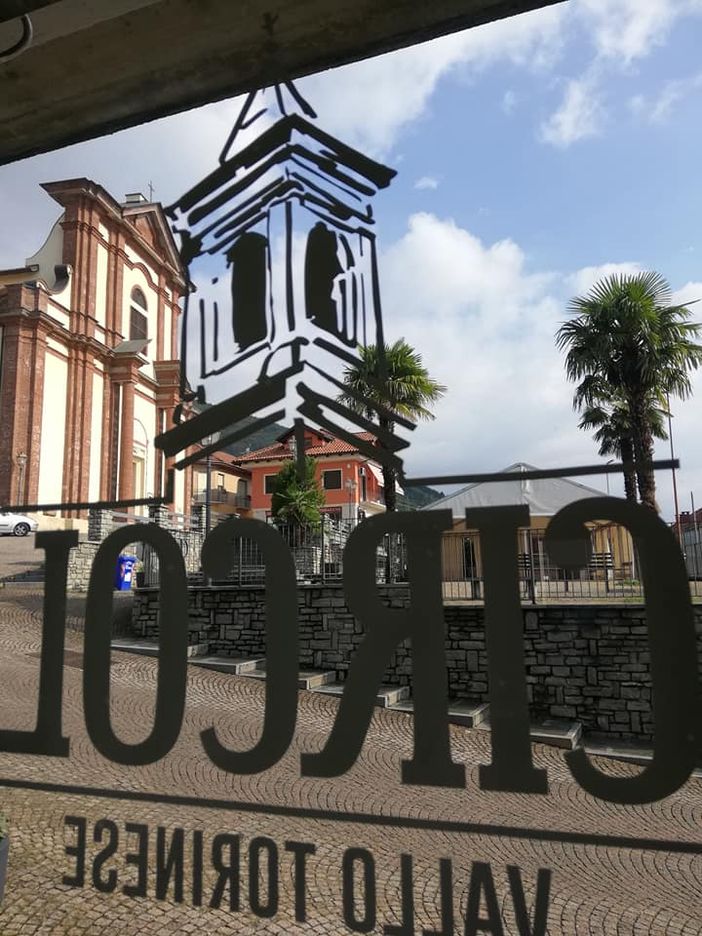 A Vallo Torinese ha riaperto il Circol, l'unico bar del paese A Vallo Torinese ha riaperto il Circol, l'unico bar del paese