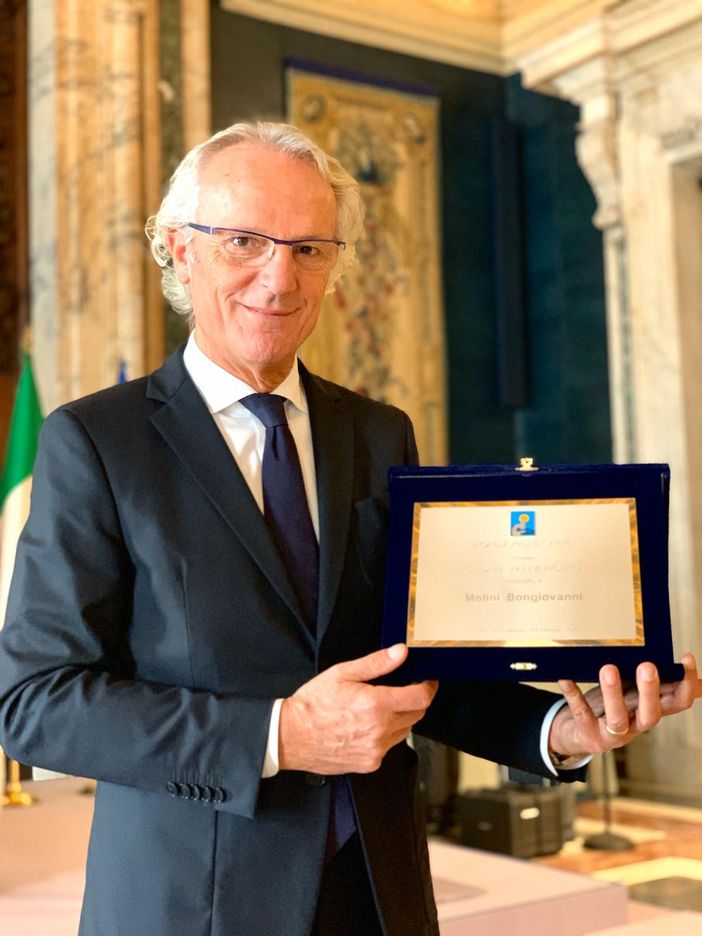 Claudio Bongiovanni riceve il premio “credere nella ricerca” di Airc