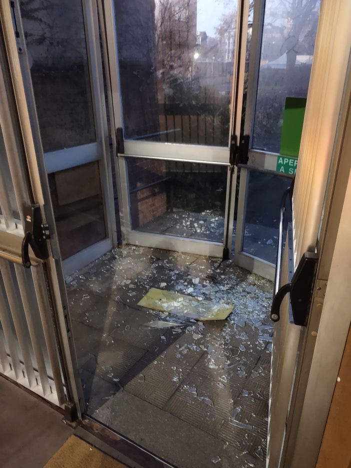 Atti vandalici, devastato il Centro polisportivo Massari: è la seconda volta in pochi mesi