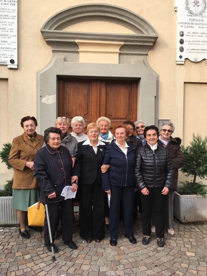 Le donne torassesi che partecipano all'iniziativa Le donne torassesi che partecipano all'iniziativa