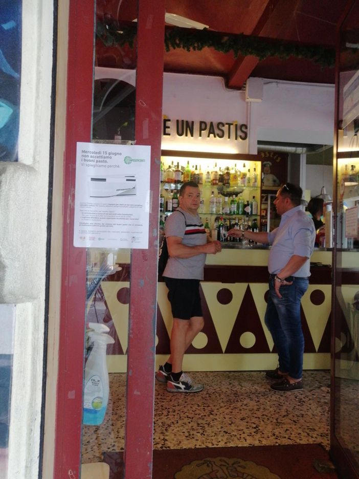 Domani a Torino sciopero dei buoni pasto. I ristoranti: "Lavoriamo in perdita" Domani a Torino sciopero dei buoni pasto. I ristoranti: "Lavoriamo in perdita"