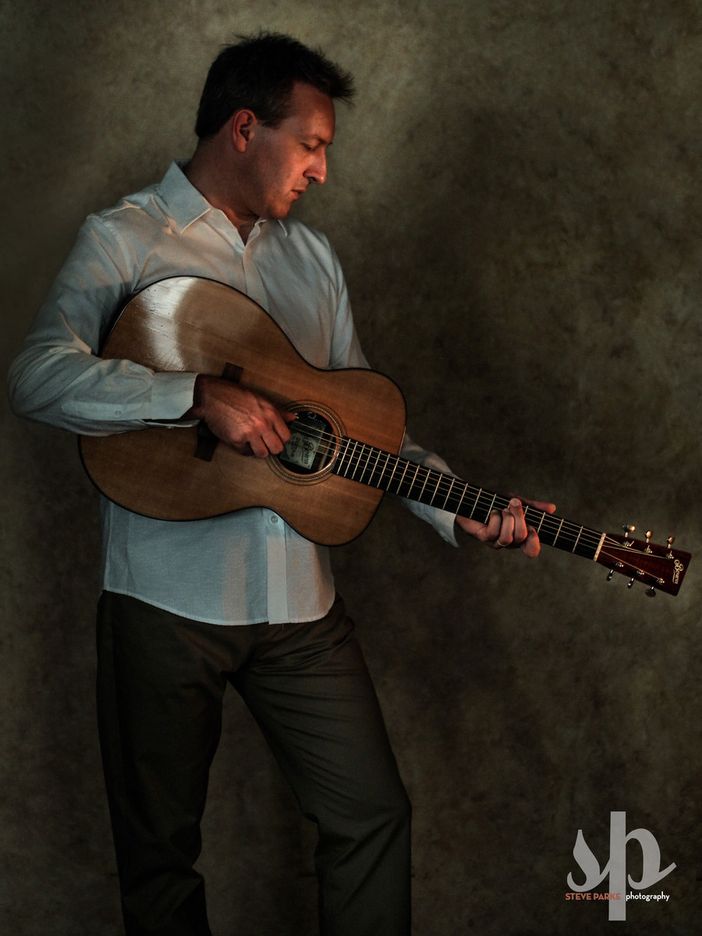 Clive Carroll in concerto al Folkclub Clive Carroll in concerto al Folkclub