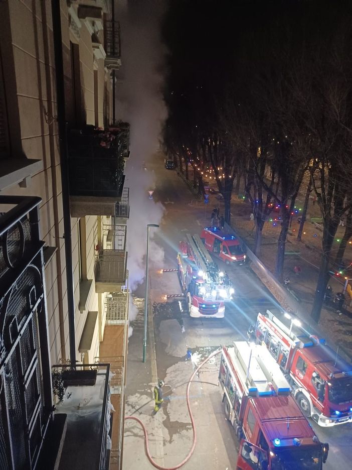 intervento dei vigili del fuoco in una casa intervento dei vigili del fuoco in una casa