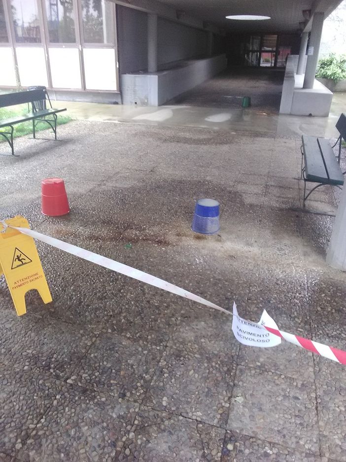 infiltrazioni biblioteca carluccio