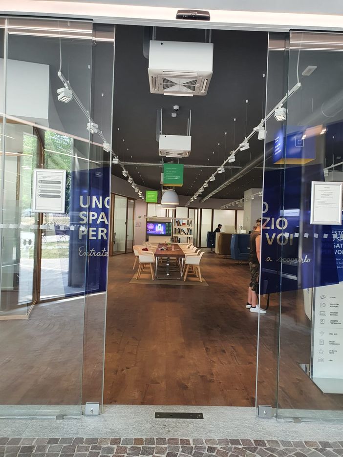 Filiale di Intesa Sanpaolo ammodernata