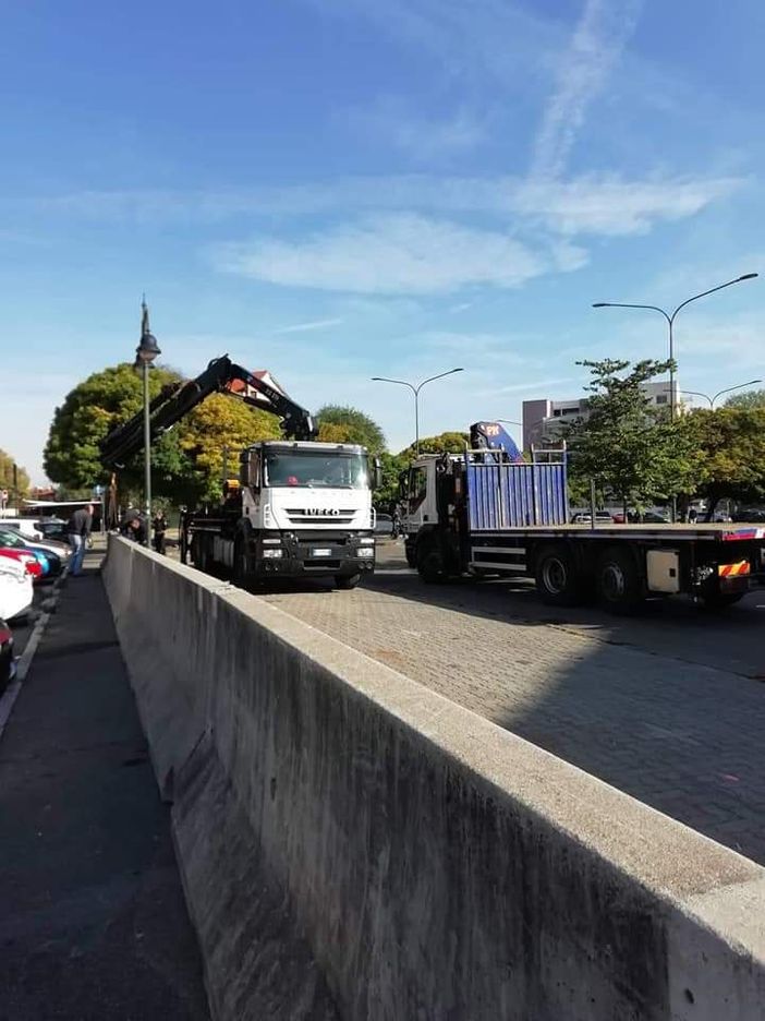 Muro a San Pietro in Vincoli, Appendino e Palomba: "Misura per trasferimento suk in via Carcano" Muro a San Pietro in Vincoli, Appendino e Palomba: "Misura per trasferimento suk in via Carcano"