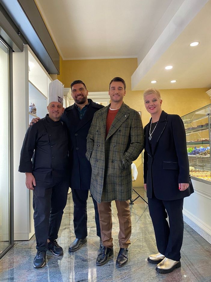 sfida tra pasticcerie in Tv