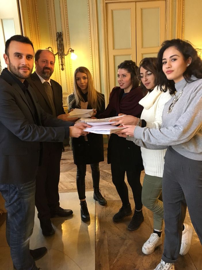 “Amministratori per un giorno”, studenti in Città metropolitana per seguire l’attività del consigliere delegato Antonino Iaria