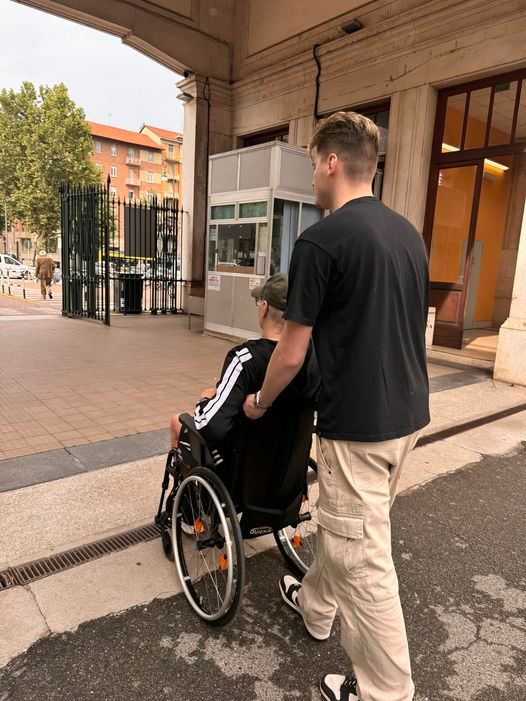 L'ospedale di recente ha ospitato l'ex portiere della Juve Tacconi per un delicato intervento L'ospedale di recente ha ospitato l'ex portiere della Juve Tacconi per un delicato intervento