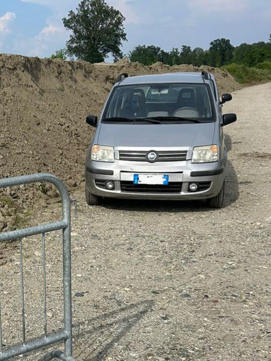 Malgrado il divieto tornano le auto lungo il Pellice