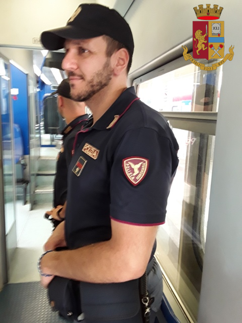 Pinerolo, 26enne romeno denunciato dalla Polfer per interruzione di pubblico servizio Pinerolo, 26enne romeno denunciato dalla Polfer per interruzione di pubblico servizio