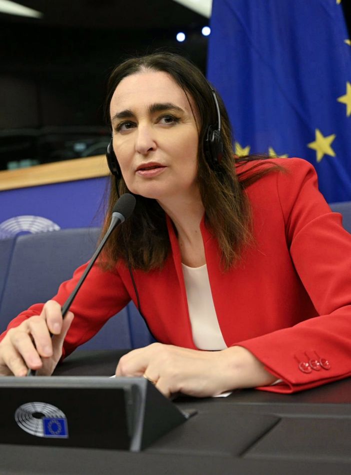 Ieri la UE ha presentato misure per bloccare importazione di prodotti cinesi realizzati violando diritti umani Ieri la UE ha presentato misure per bloccare importazione di prodotti cinesi realizzati violando diritti umani