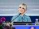 Sanremo 2025, Katia Follesa: chi è la co-conduttrice della terza serata del Festival