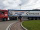 Gianluca Gavazza con il suo camion elettorale a Castelrosso