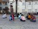Cartelli in piazza Vittorio Veneto in difesa dell’ambiente: torna Fridays for Future a Pinerolo