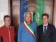 Da sinistra il dotto Alex Dellarole, il sindaco di Sestriere Gianni Poncet e il suo assessore Maurizio Cantele