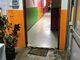 La porta a vetri sfondata