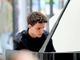 A Rivoli, il recital come mosaico con il concerto di Alessandro Campomenosi