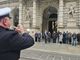 Un momento della commemorazione davanti a Palazzo Civico