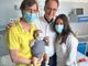 La famiglia con la piccola di appena 6 mesi