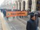 La protesta dei taxisti viaggia lungo il centro di Torino La protesta dei taxisti viaggia lungo il centro di Torino