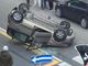 L'auto ribaltata nell'incidente