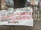 La protesta davanti all'ex Cesm