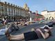 Extinction Rebellion conquista Piazza Castello e rilancia l'appello ai media: “Dite la verità sulla crisi climatica”