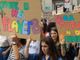 Gli amici di Greta invadono Torino: folla di ragazzi (e non solo) nel corteo che va da piazza Statuto a piazza Vittorio [FOTO e VIDEO]