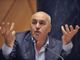 Guido Crosetto mani aperte