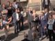Sergio Mattarella a Brandizzo: il presidente della Repubblica omaggia gli operai caduti con un mazzo di fiori [FOTO e VIDEO]