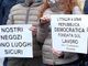 cartelli protesta commercianti