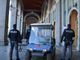 Arrestata coppia di borseggiatori alla fermata GTT di Porta Nuova