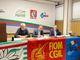 corteo con striscione azzurro