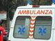 Doppio schianto in collina; grave un motociclista di 50 anni