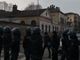 Sgomberato il centro sociale Asilo di via Alessandria: sei i giovani arrestati