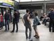A Torino Porta Susa code di 3 ore per la bip card di bus e tram, fino al 30 aprile è gratis