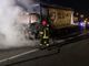 autocarro in fiamme