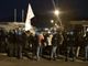 Sindaci, imprenditori, sindacalisti e &quot;madamin&quot; ad Avigliana per la Torino-Lione: i No Tav fuori in protesta (VIDEO)