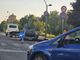 Auto distrutta dalle fiamme a Torino nord: pompieri in azione