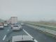 Sorpassa nella corsia d'emergenza per evitare la coda in tangenziale: inseguito e sanzionato dalla Polizia Stradale